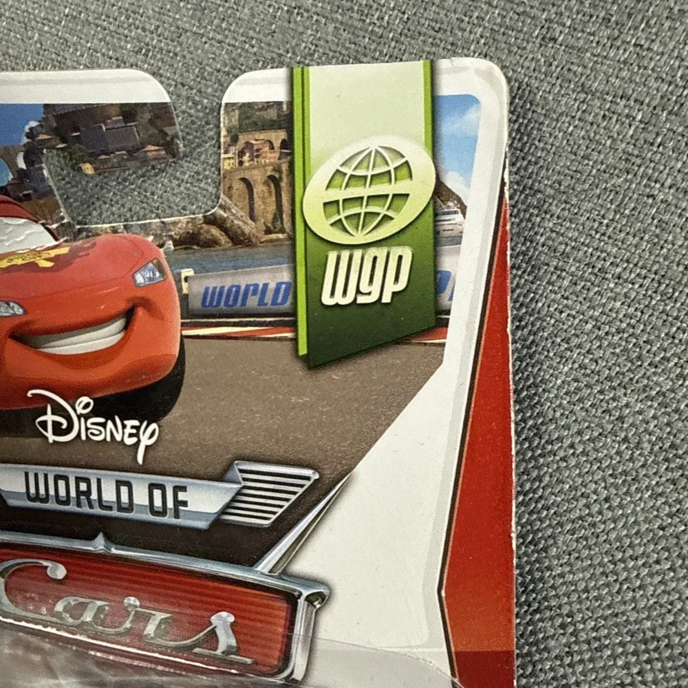Disney World of Cars World Grand Prix WGP Lightning McQueen